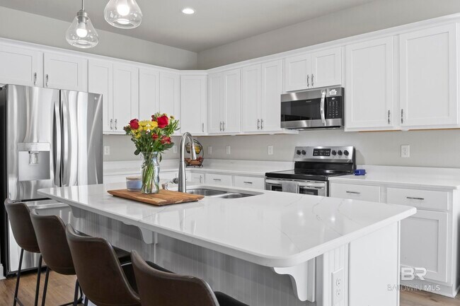 Building Photo - 1049 Stella Rd