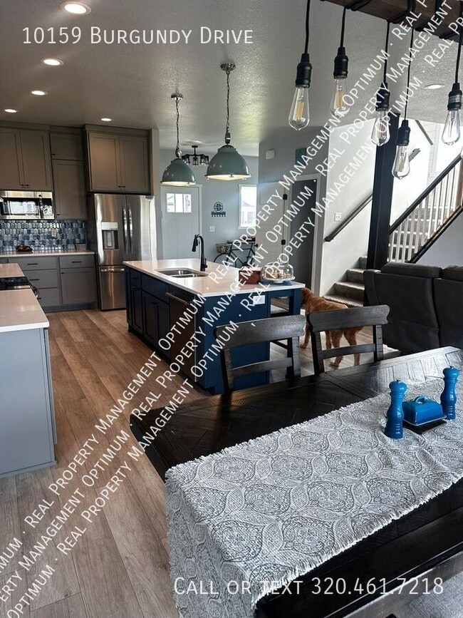 Building Photo - 10159 Burgundy Dr
