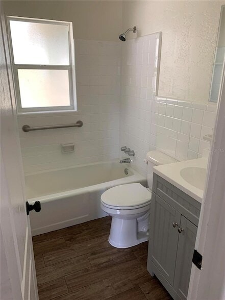 Building Photo - 127 E Kentucky Ave