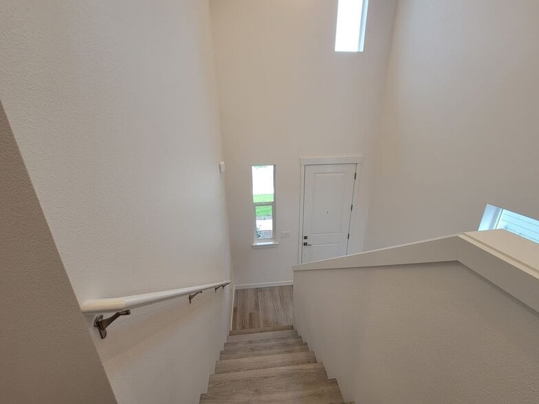 Building Photo - 2744 Woodfern Ln