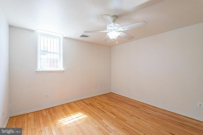 Building Photo - 1635 Passyunk Ave