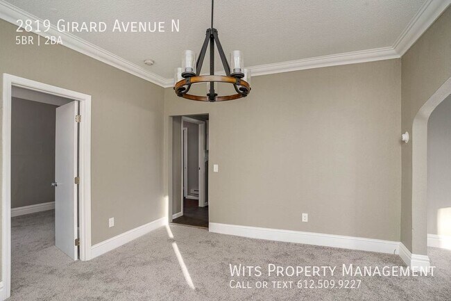 Building Photo - 2819 N Girard Ave