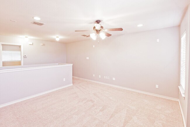 Building Photo - Allen 4 Bedroom available Short Term