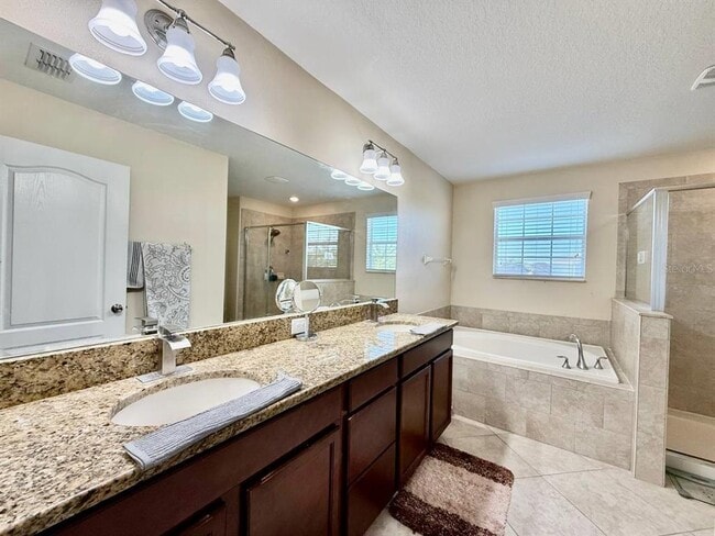 Building Photo - 12404 Ballentrae Forest Dr