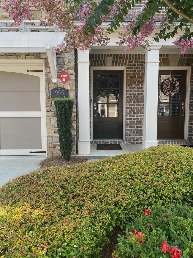 Building Photo - 955 Opelousas Way