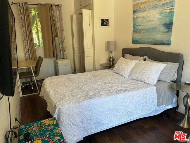 Building Photo - 3822 Huron Ave