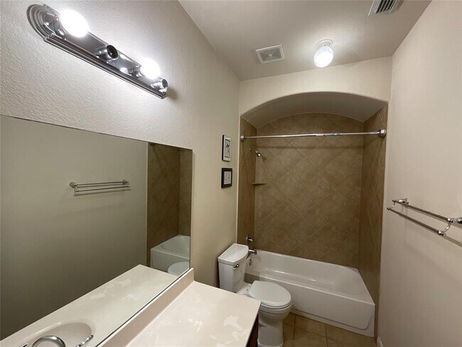 Building Photo - 303 Steer Acres Ct