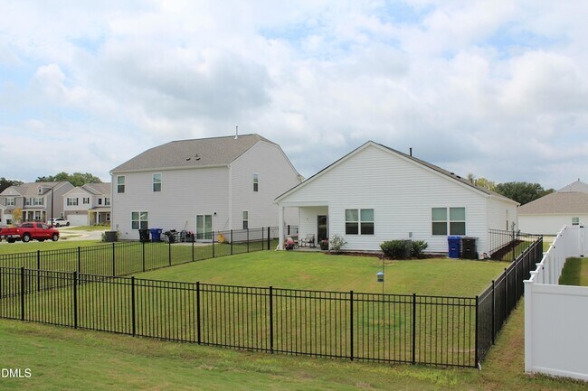 Building Photo - 164 Ethel Ln