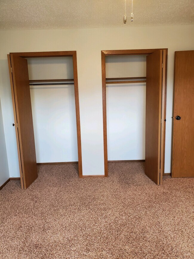 Bedroom 2 Closet - 1500 32nd Ave SW