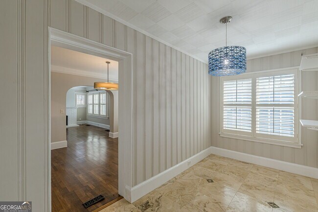 Building Photo - 1957 Walker Ave