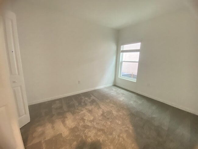 Building Photo - 3938 Willow Brook Drive