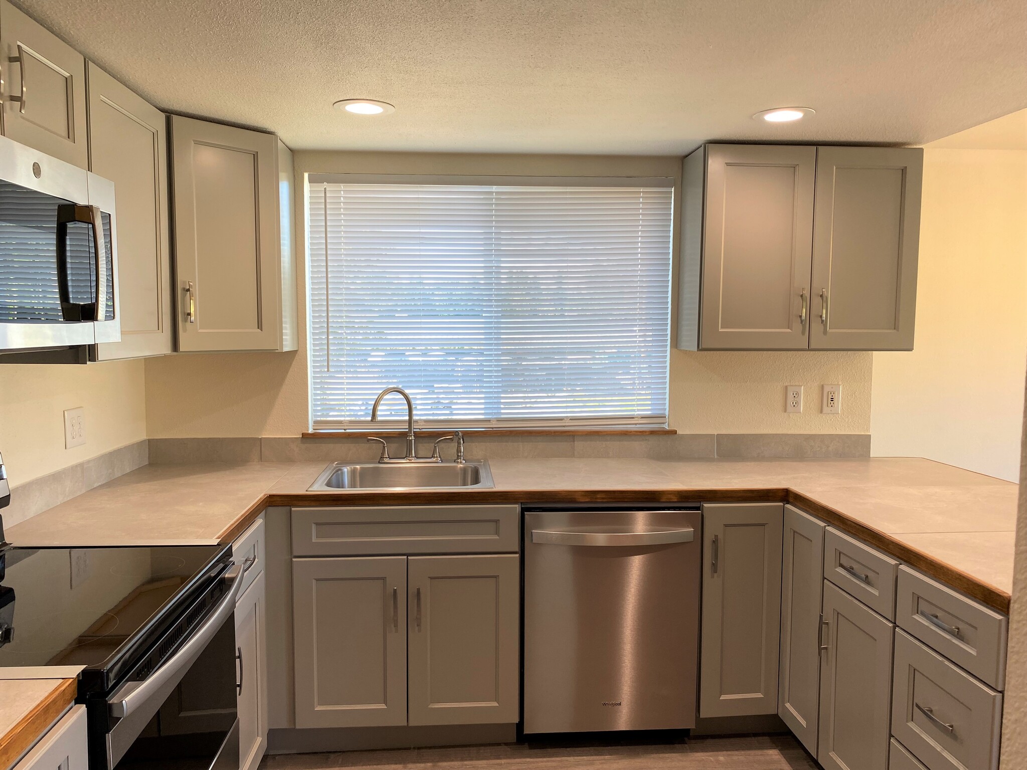 Building Photo - 5517 108th Avenue Ct E