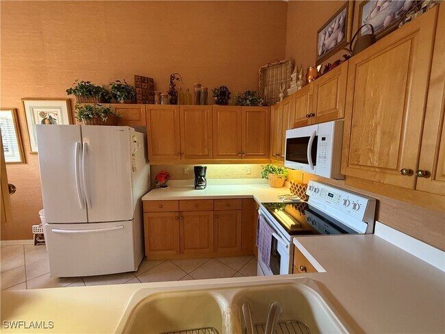 Building Photo - 6580 Huntington Lakes Cir