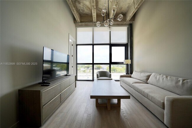 Building Photo - 7920 NE 2nd Ave