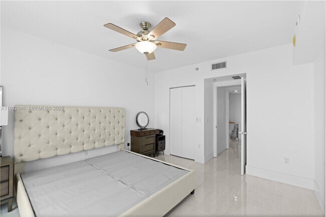 Building Photo - 185 SW 7th St