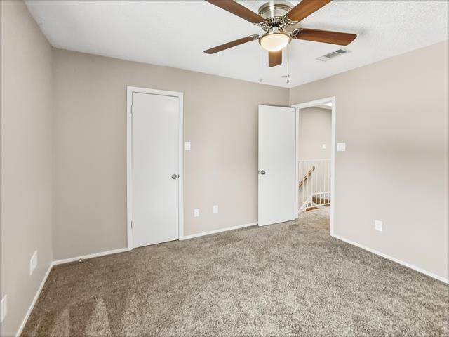 Building Photo - 1006 Bland Dr