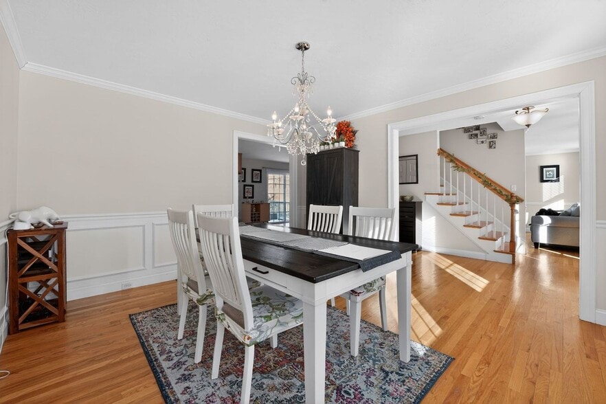 Building Photo - 3 Diana Hill Dr