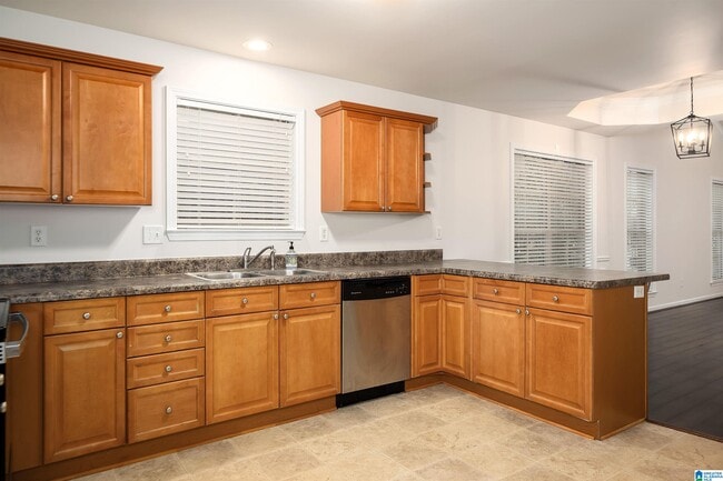 Building Photo - 6062 Townley Ct