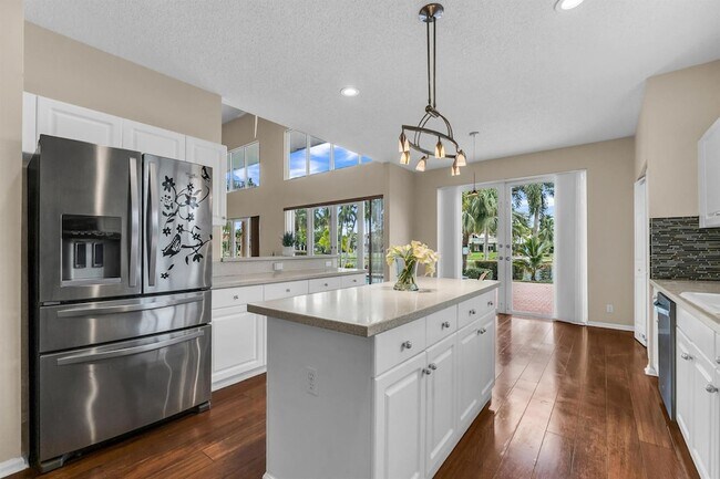 Building Photo - 1333 SW 175th Way