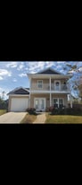 Building Photo - 2601 Laurel Dr
