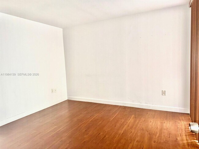 Building Photo - 10700 SW 108th Ave