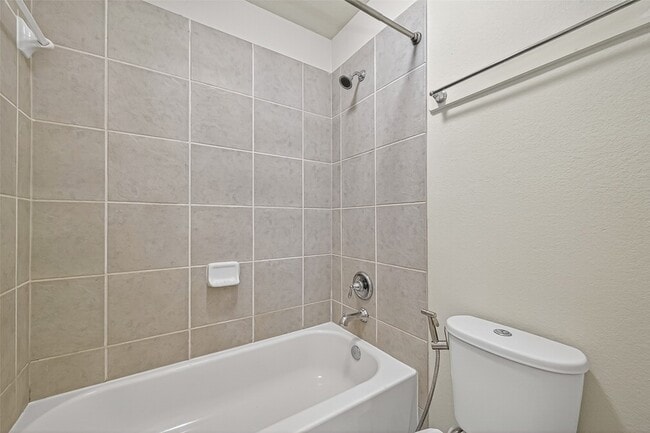 Building Photo - 17506 Waeback Dr