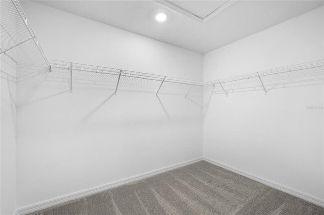 Building Photo - 15312 Miller Creek Dr