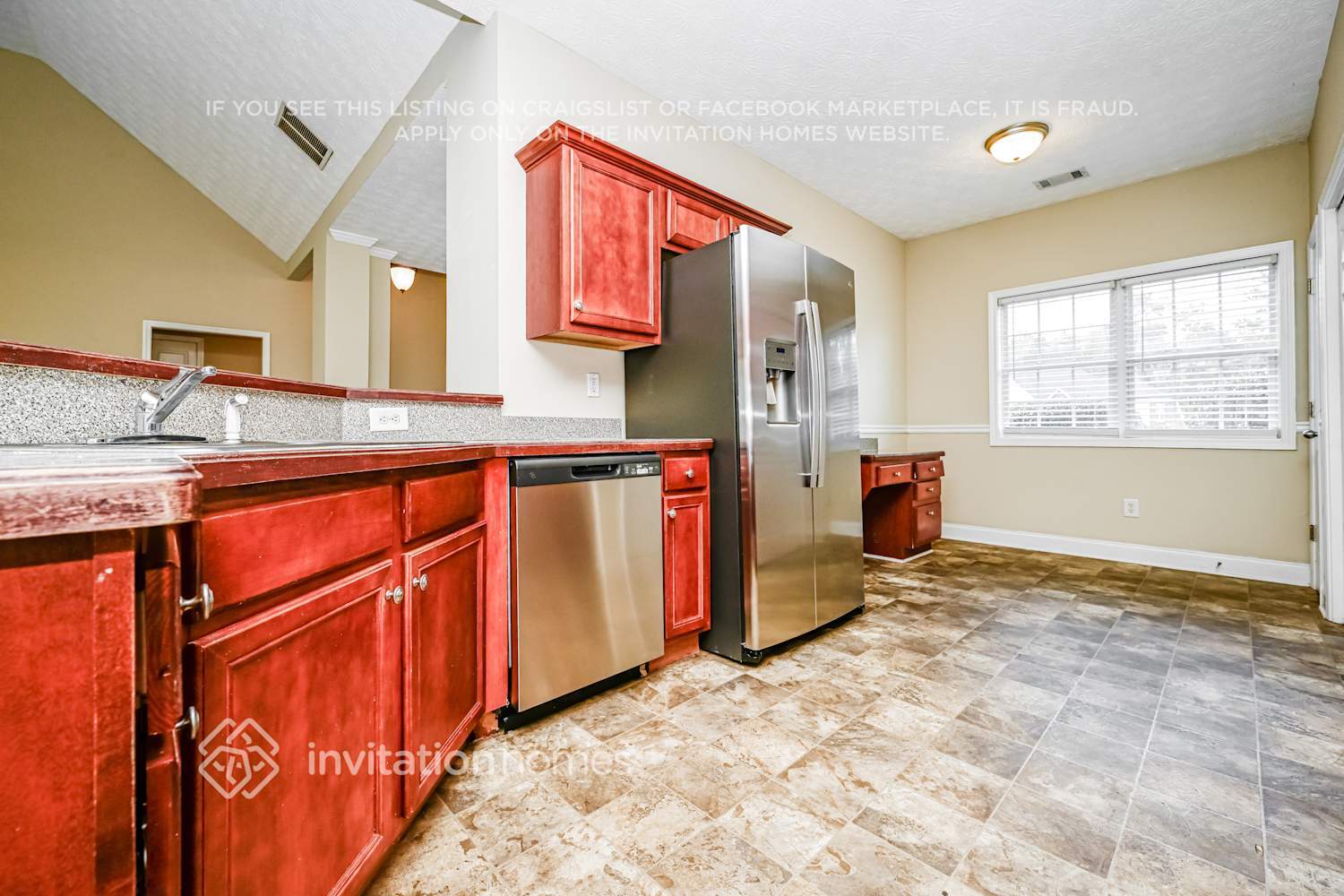 Building Photo - 220 Hedgewood Dr