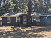 Building Photo - Live in Sisters Oregon