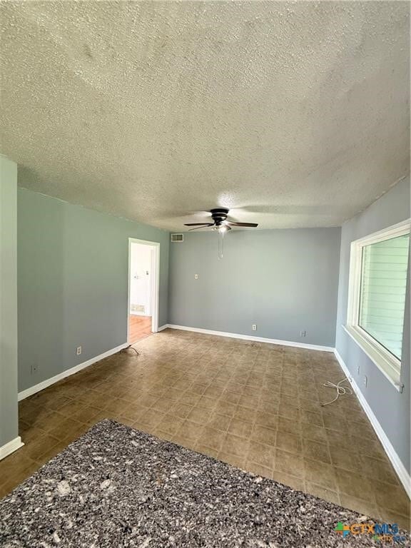 Building Photo - 2310 Terrace Dr