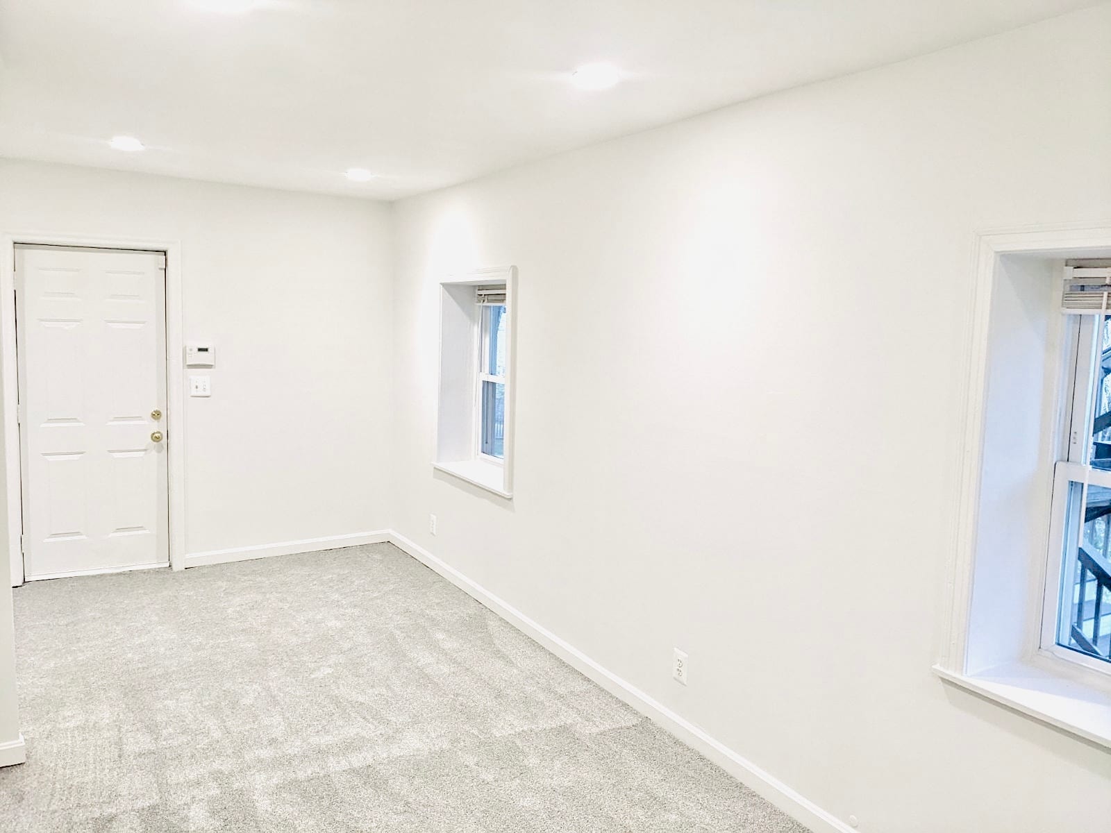 Building Photo - 6749 Eastern Ave