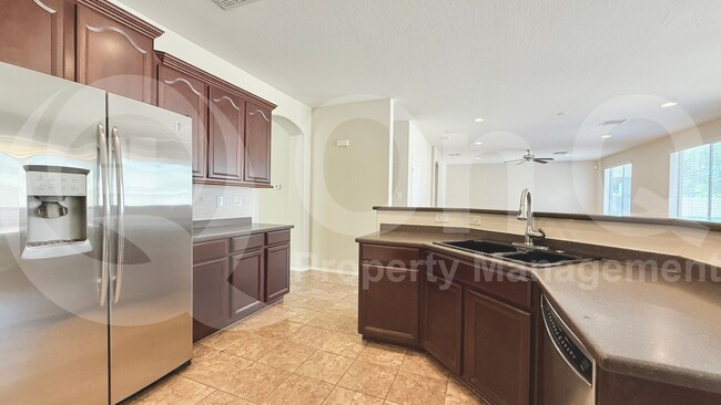 Building Photo - 4630 W Venture Ct