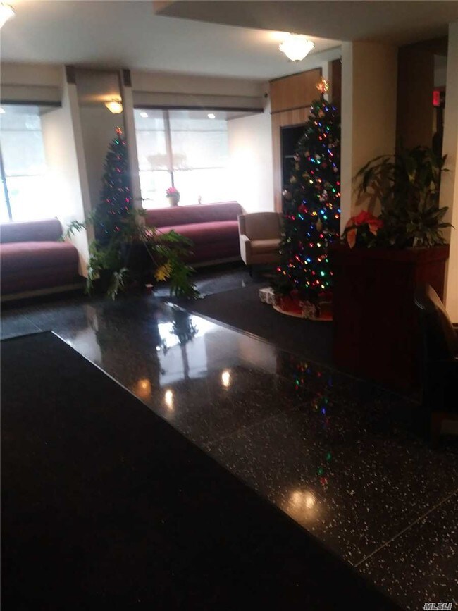 Building Photo - 370 Ocean Pkwy