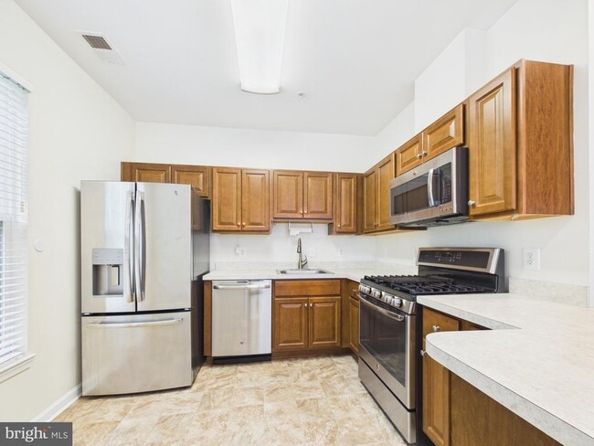 Building Photo - 3527 Piney Woods Pl