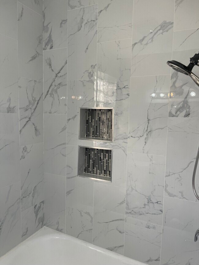 Building Photo - 8040 S Evans Ave