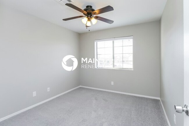 Building Photo - 4 Bedroom Pet-Friendly Home in Avondale, AZ with Main Street Renewal