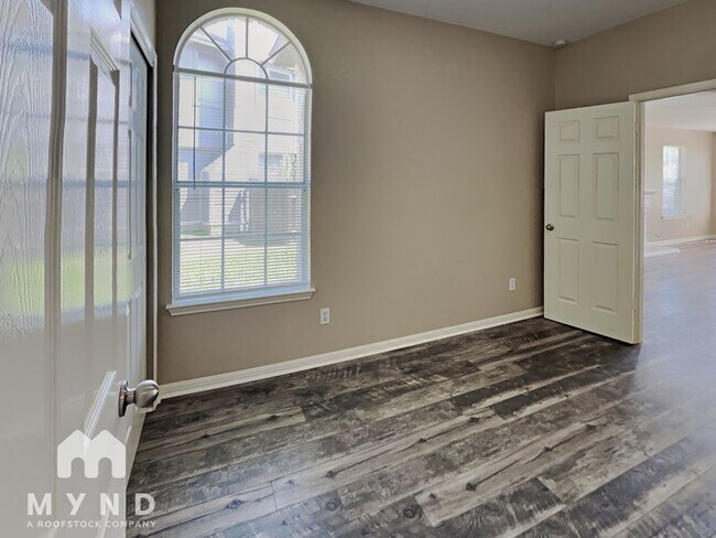 Building Photo - 2800 Single Trace Ct