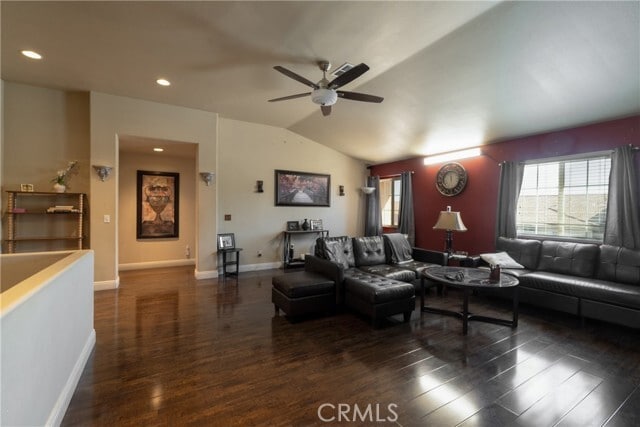 Building Photo - 40947 Ridgegate Ln