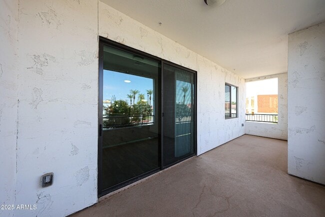 Building Photo - 2511 W Queen Creek Rd