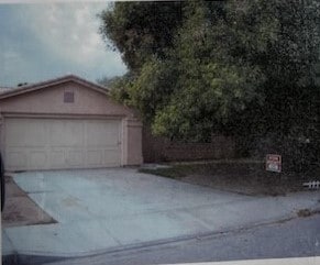 Primary Photo - 976 David St