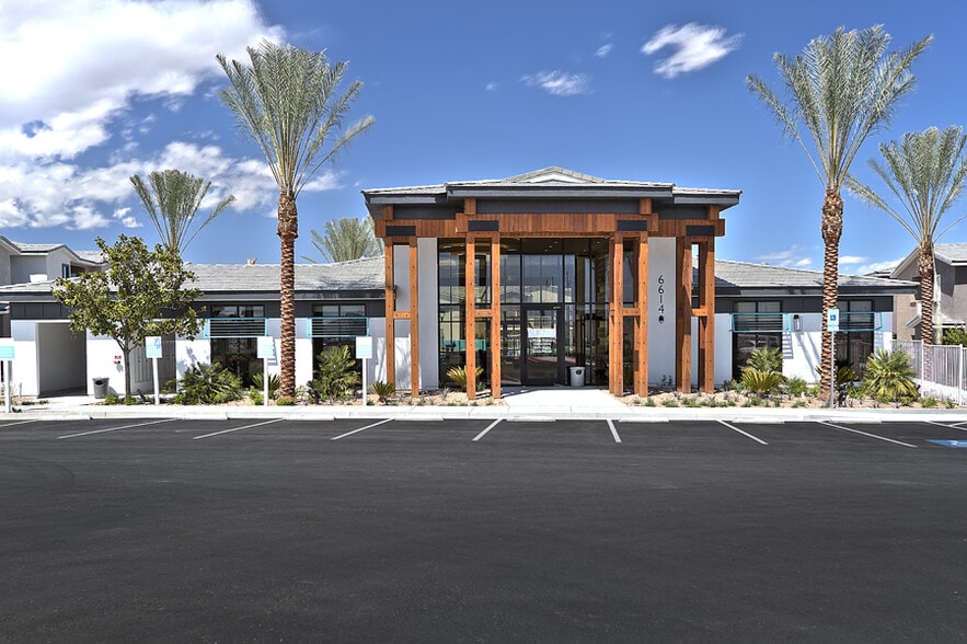 Sur702 6614 Blue Diamond Rd Las Vegas NV 89139 Apartment Finder