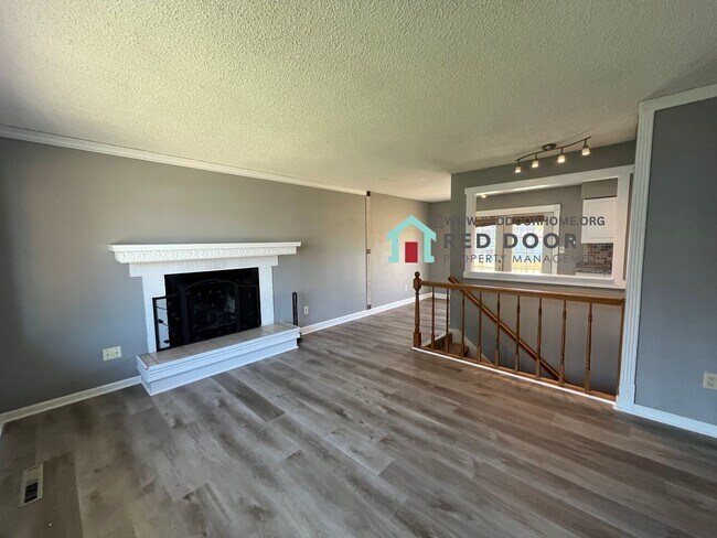 Building Photo - 5101 Silverwood Ct