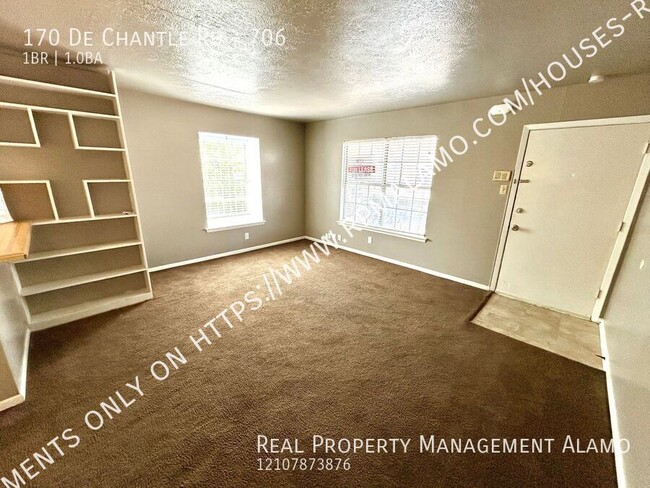 Building Photo - **APPLICATION RECEIVED** **MOVE-IN SPECIAL...