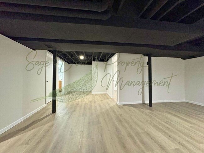 Building Photo - WELCOME HOME TO COMFORT & STYLE