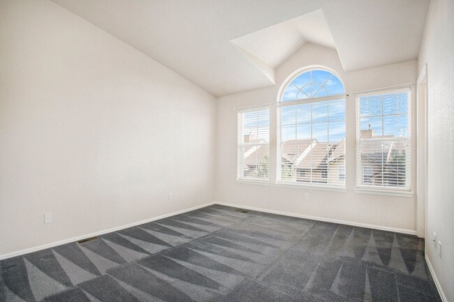 Building Photo - 3272 Capstan Way