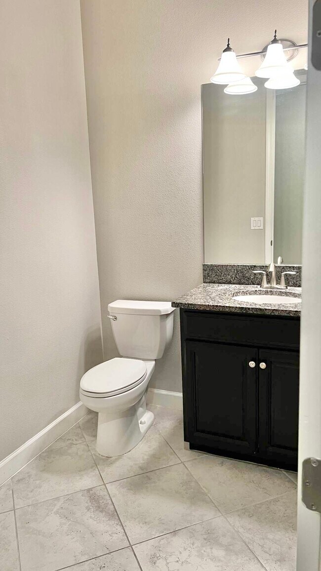 Building Photo - 2766 Hilliard Dr