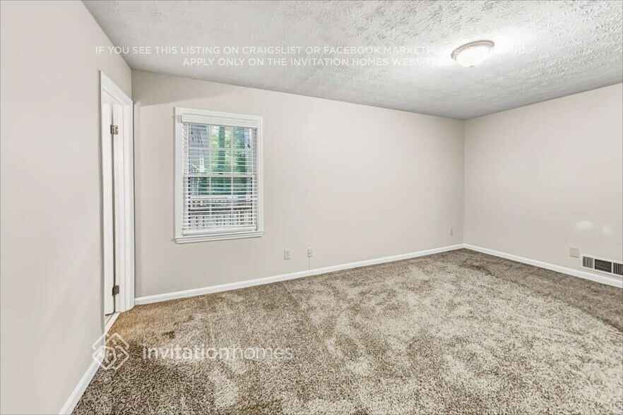 Building Photo - 3158 Larkspur Cir SW