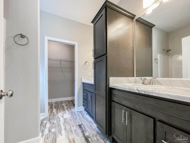 Building Photo - 5170 Burlington Ave