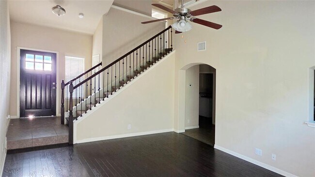 Building Photo - 9105 Sweetgum Dr