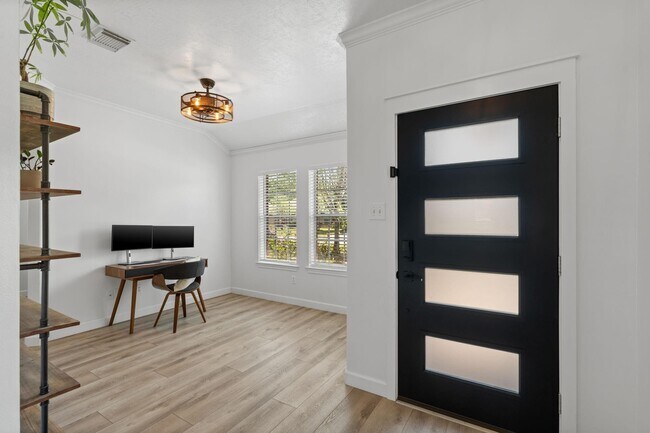 Building Photo - 14526 Chestnut Falls Dr